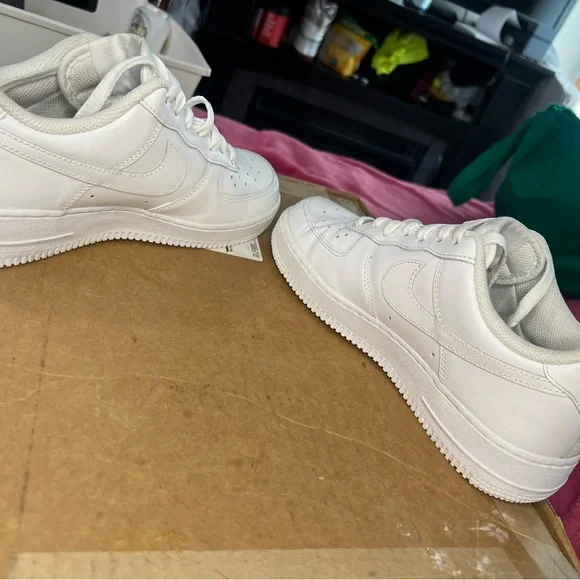 Nike Air Force 1 Low White Sneakers - Picture 5 of 8